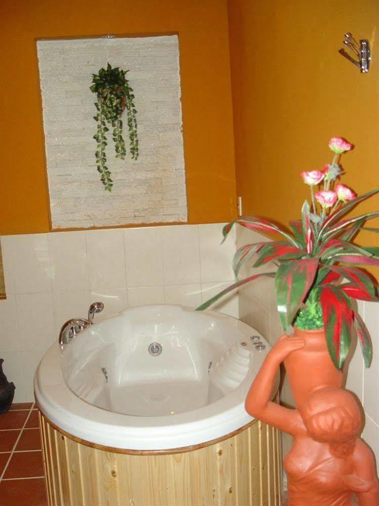 Angella Hotel Нячанг Экстерьер фото